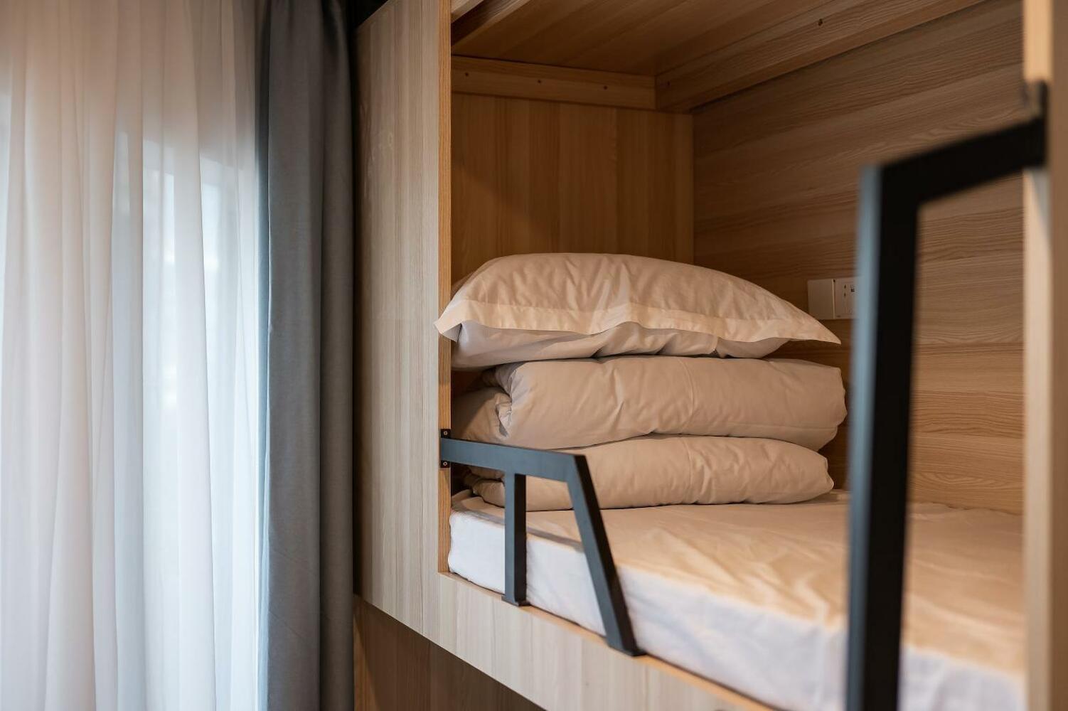 Hidden Garden International Youth Hostel -Near Oriental Pearl &Lujiazui -Garden, Shanghai