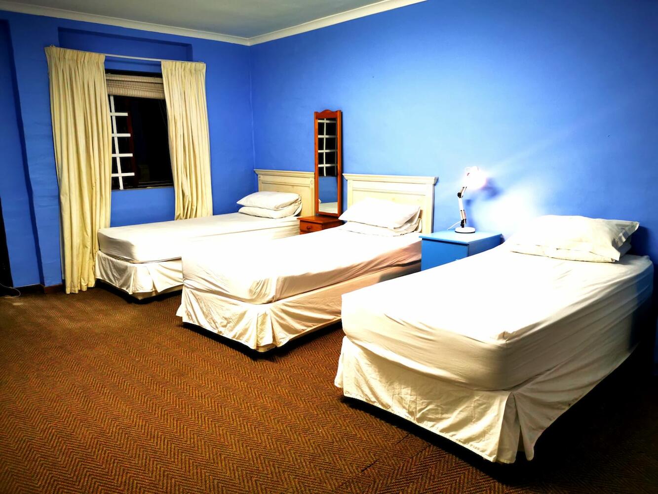 Hout Bay Backpackers