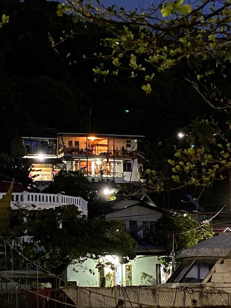 Evergreen Lodge, Padang