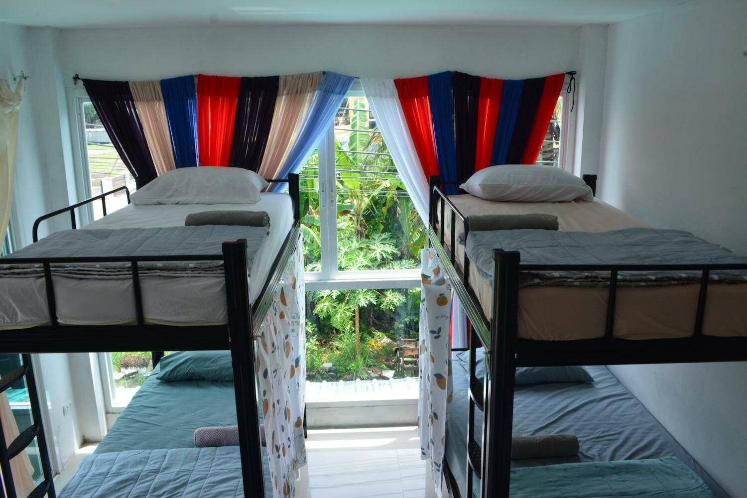 Burmese Corner, Khao Lak