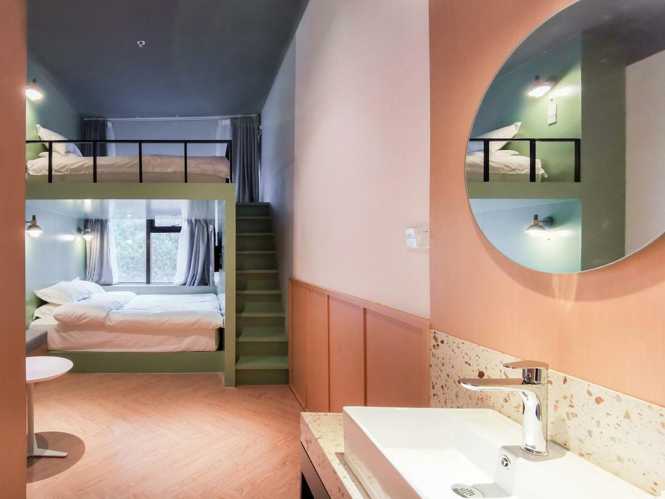 Roomix Shanghai, Shanghai