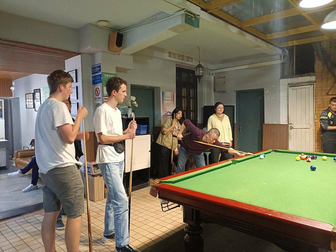 The Cloudland International Youth Hostel, Close to the city center,10 min walks