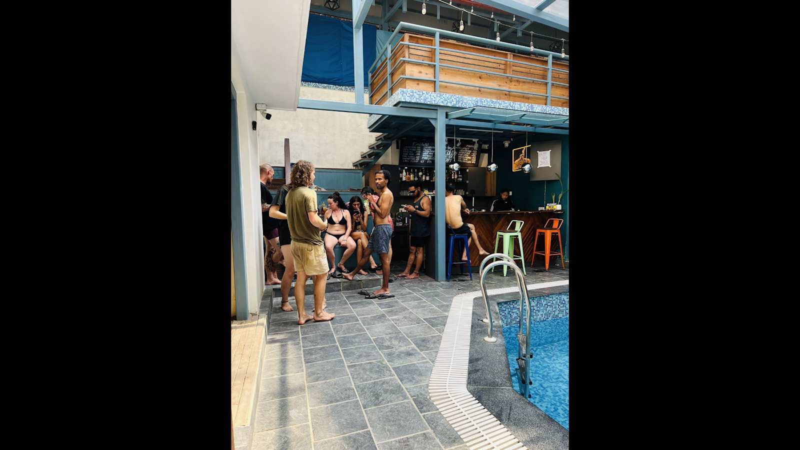 Alobar1000 Hostel