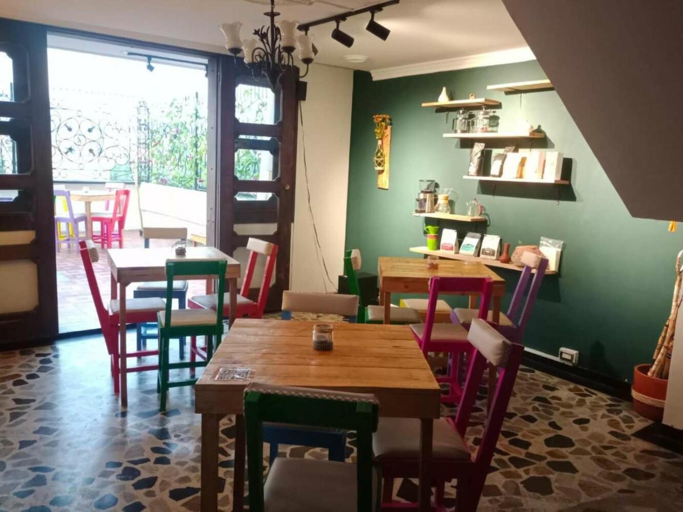 La Iguana Café Y Más
