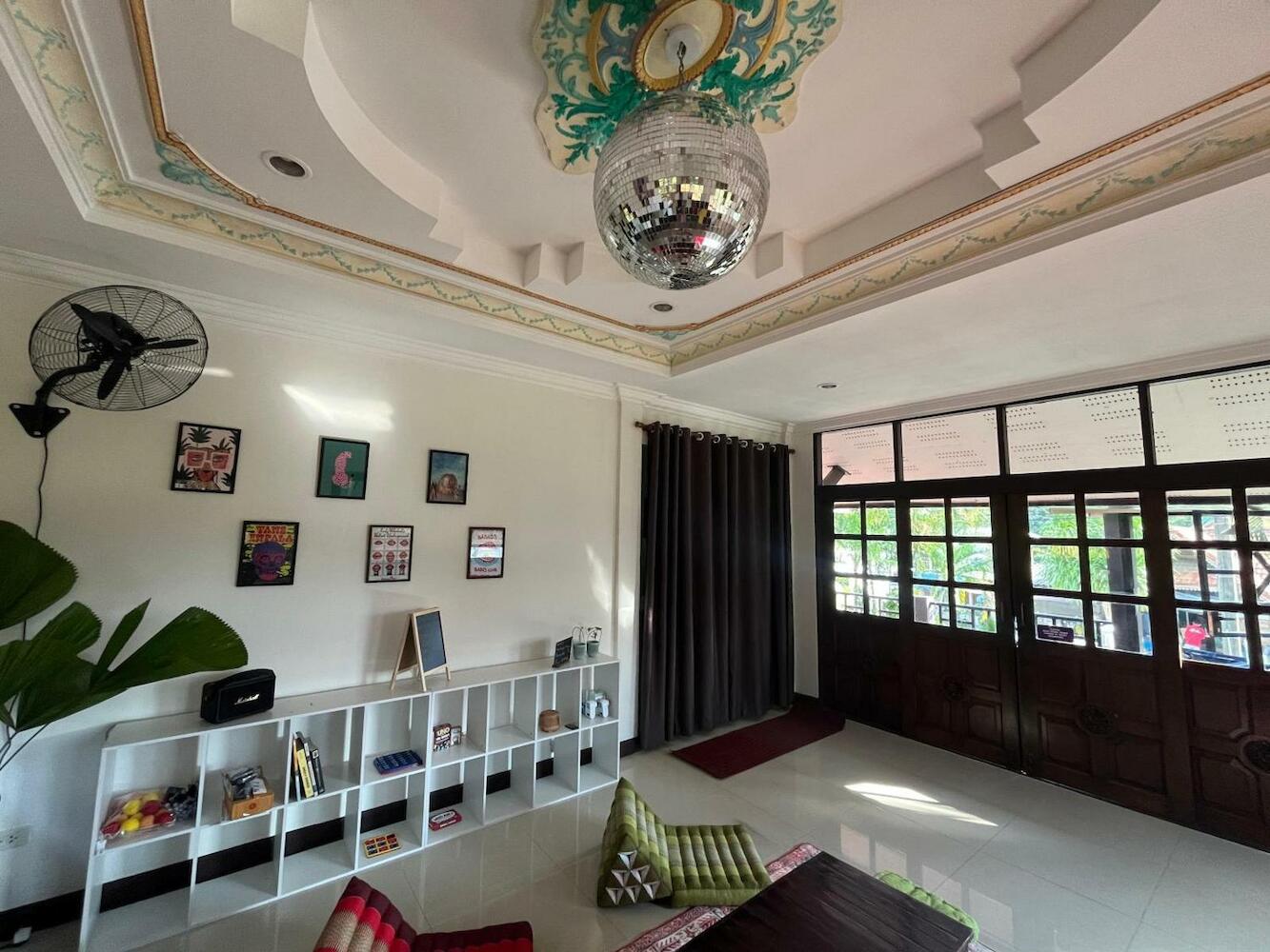 Purple House - Female Only Boutique Hostel, Koh Phangan
