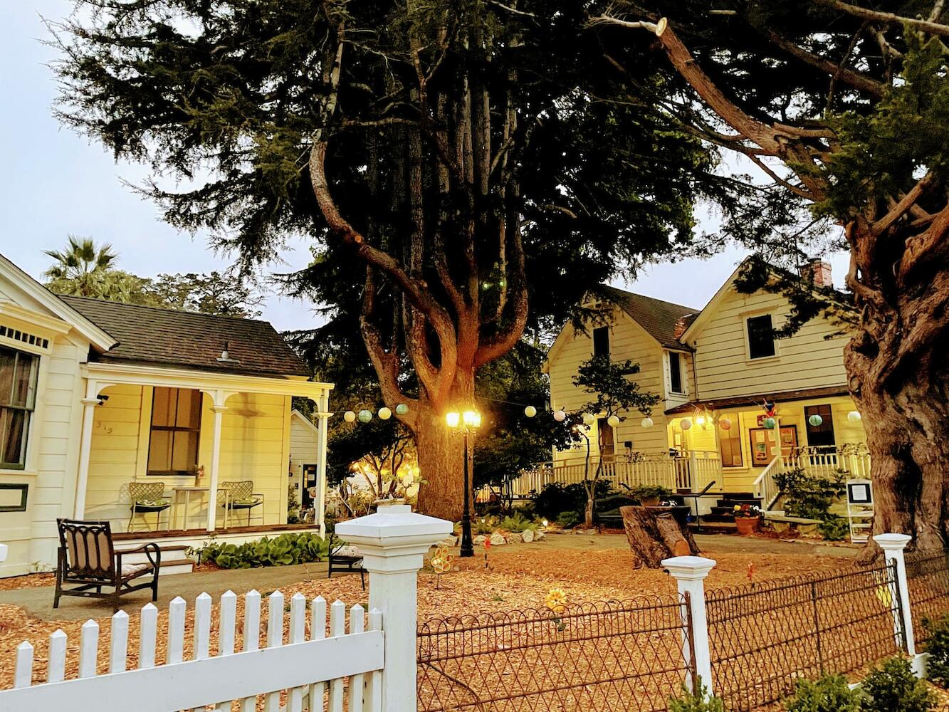 Where to stay in Santa Cruz on a budget