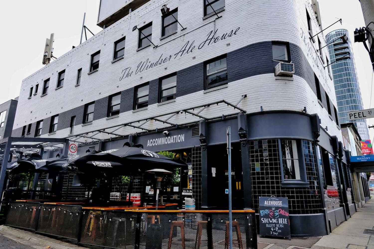 Pint On Punt Hotel