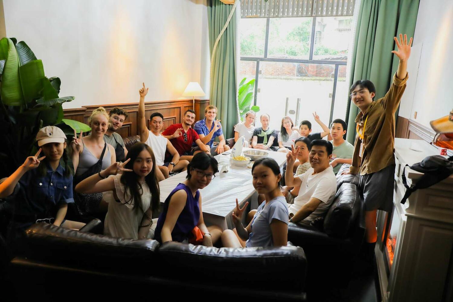 SONDERIA Lazybones Hostel- Wenshu Temple Side, Chill Hostel with All-Day Brunch,