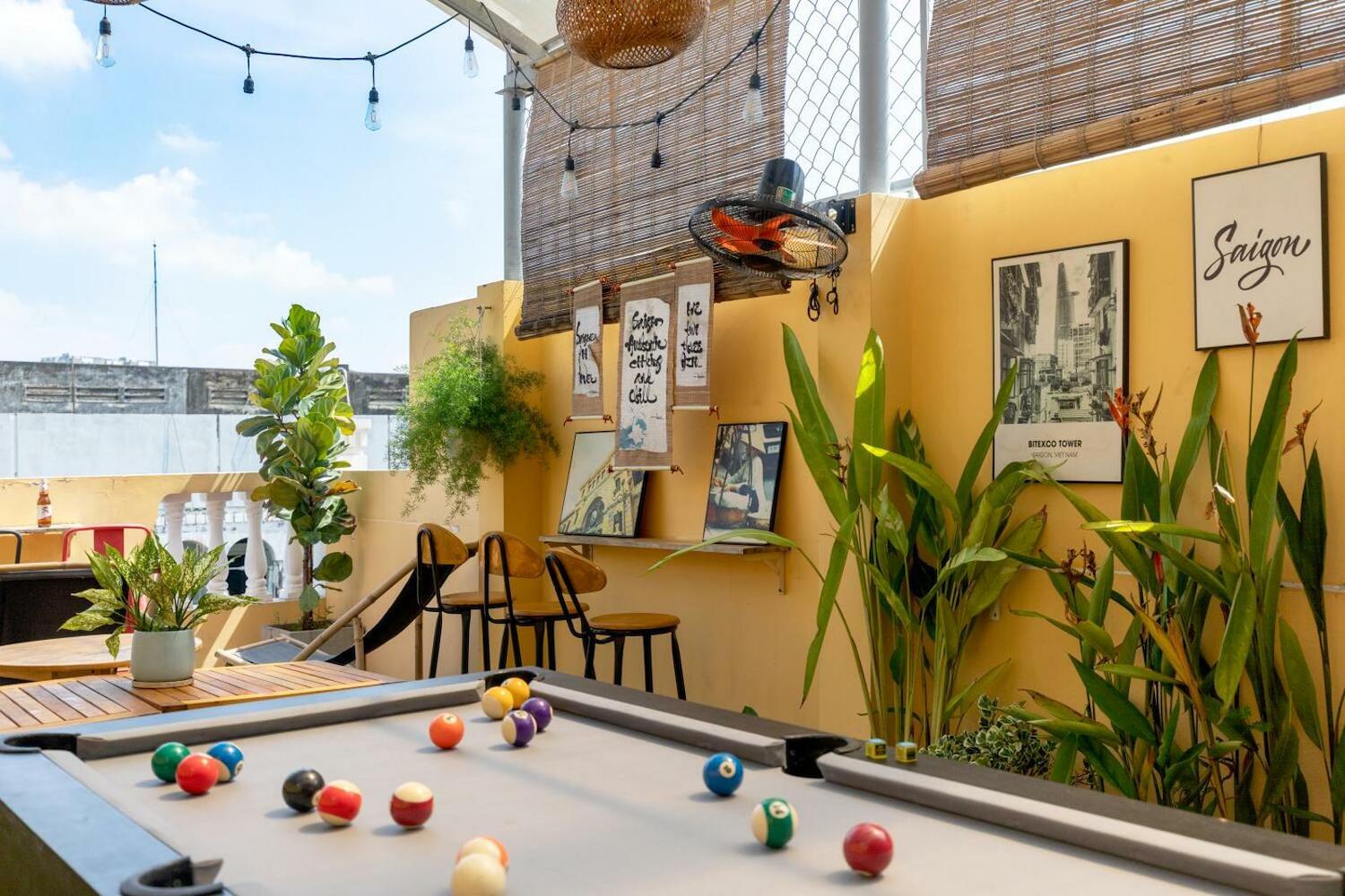 Saigon Authentic Hostel - Daily Walking City Tour, Cooking Class, Food Tours, FR