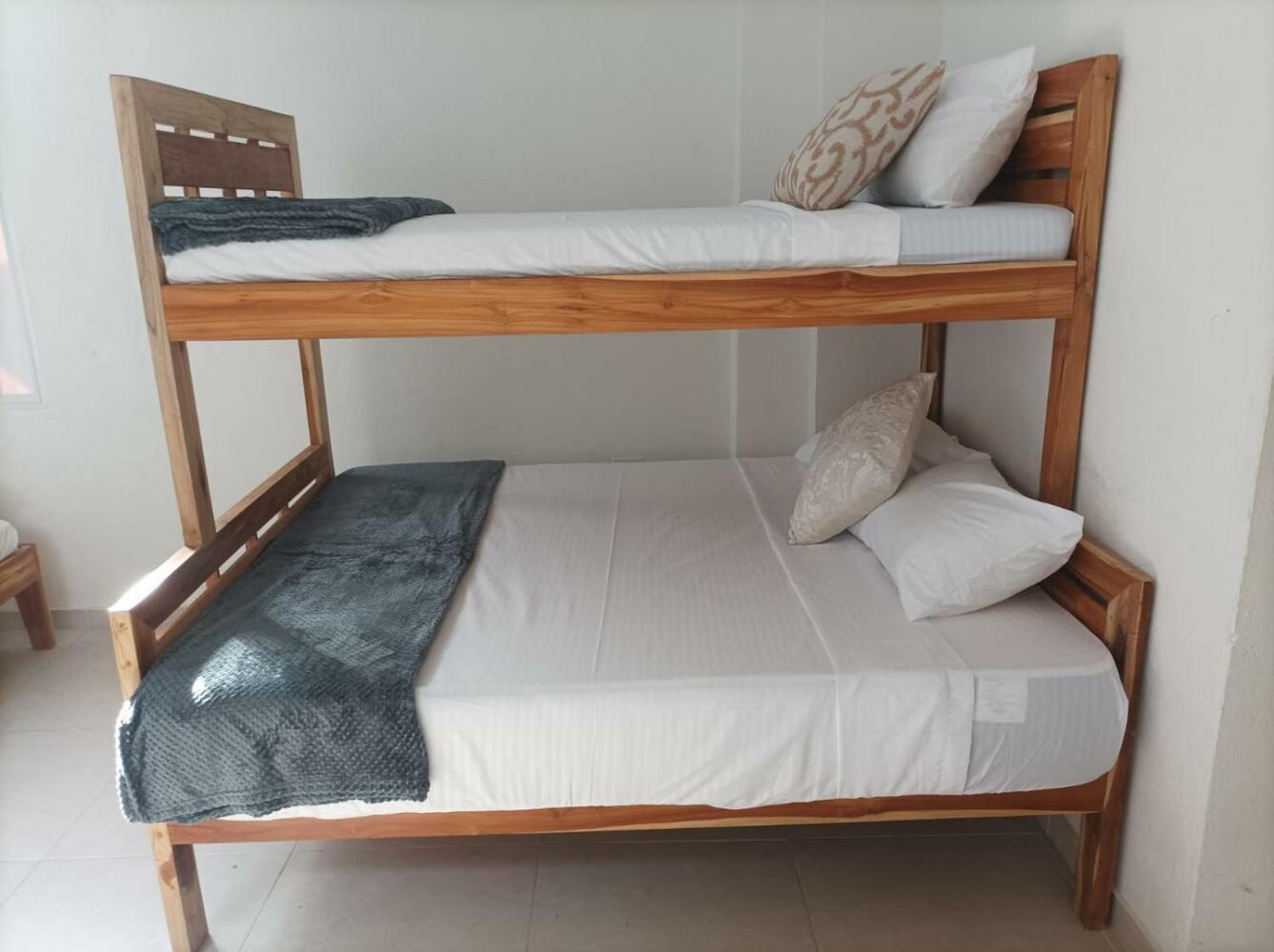 Hostal Catalleya