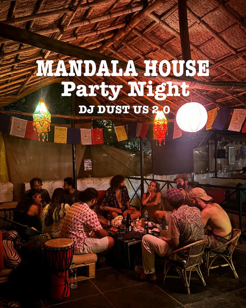 Mandala House - Dorms, Cafe & Bar