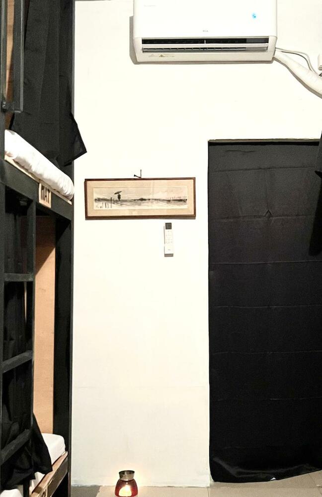 Tagpo Capsule Hostel, Coron