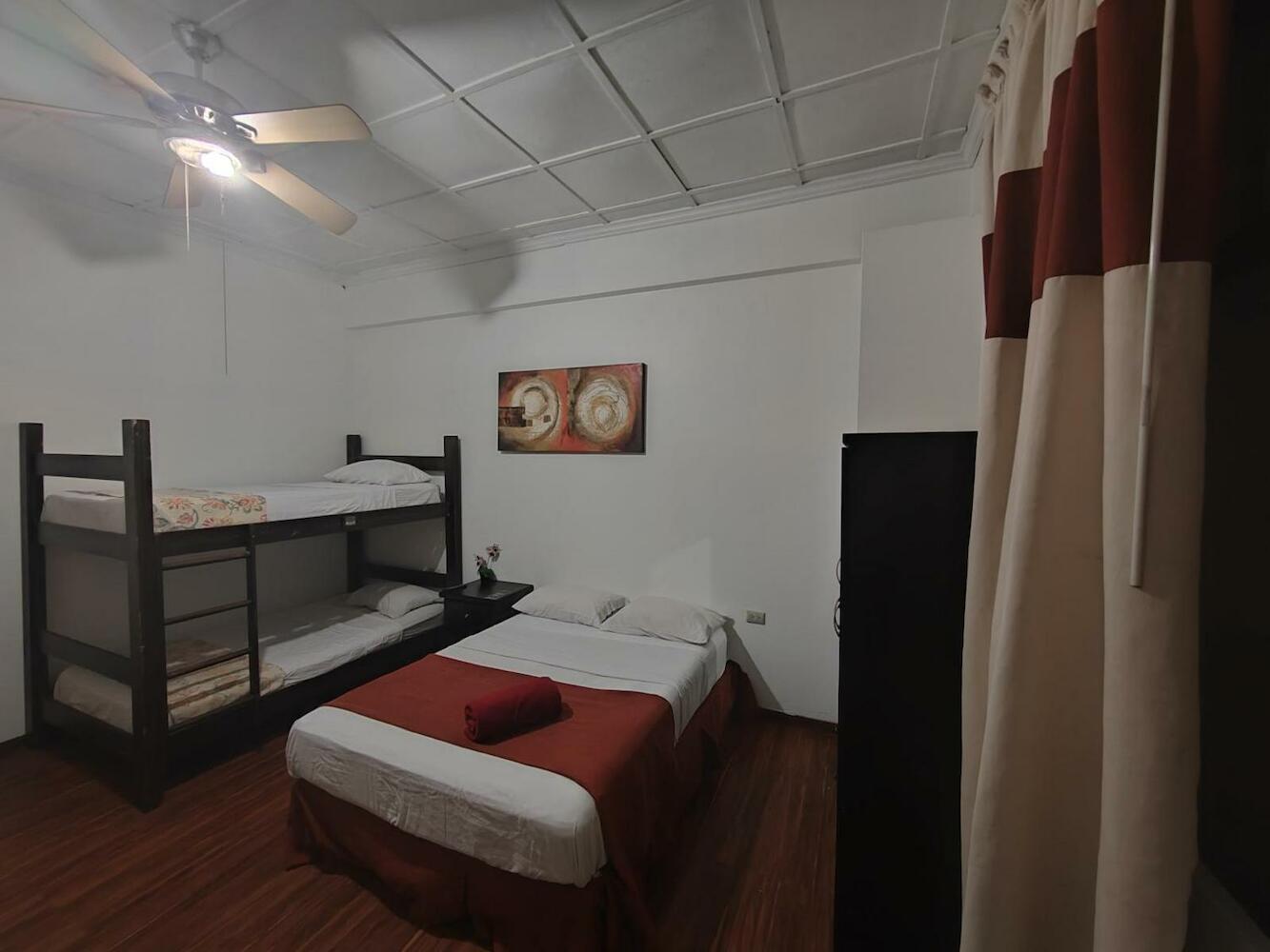 Hostel Casa Colon