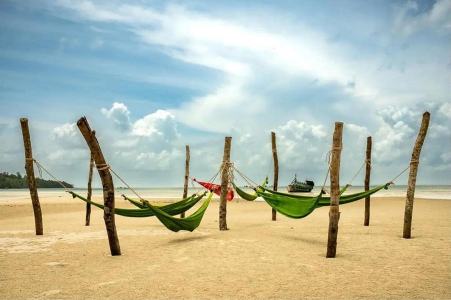 Salacia Palmbeach Hostel, Koh Rong
