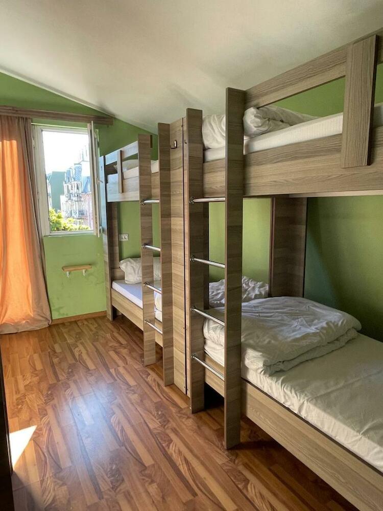 Pick Me Hostel, Batumi