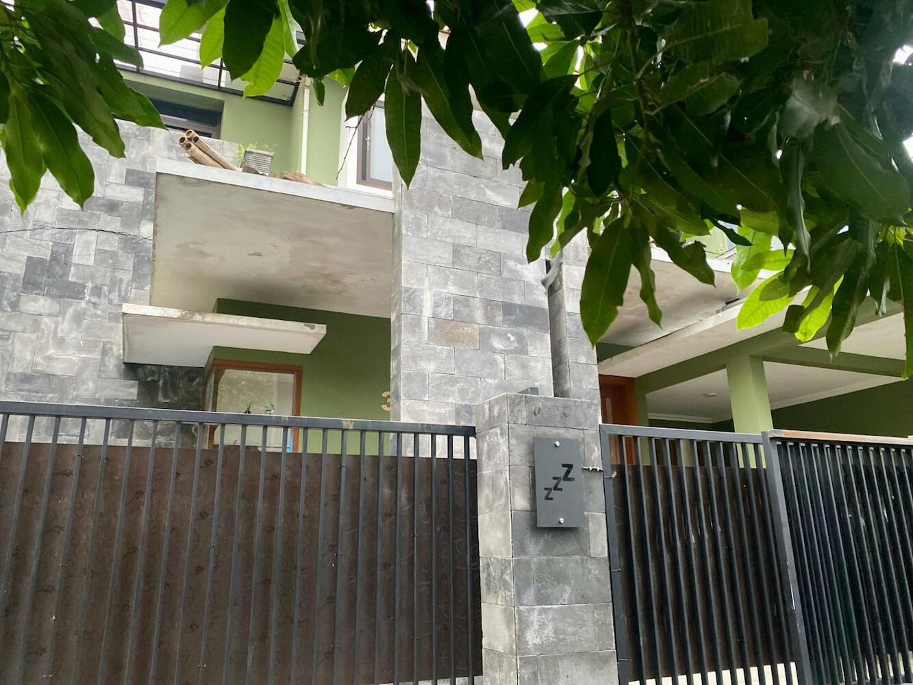 Zzz Malang, Malang