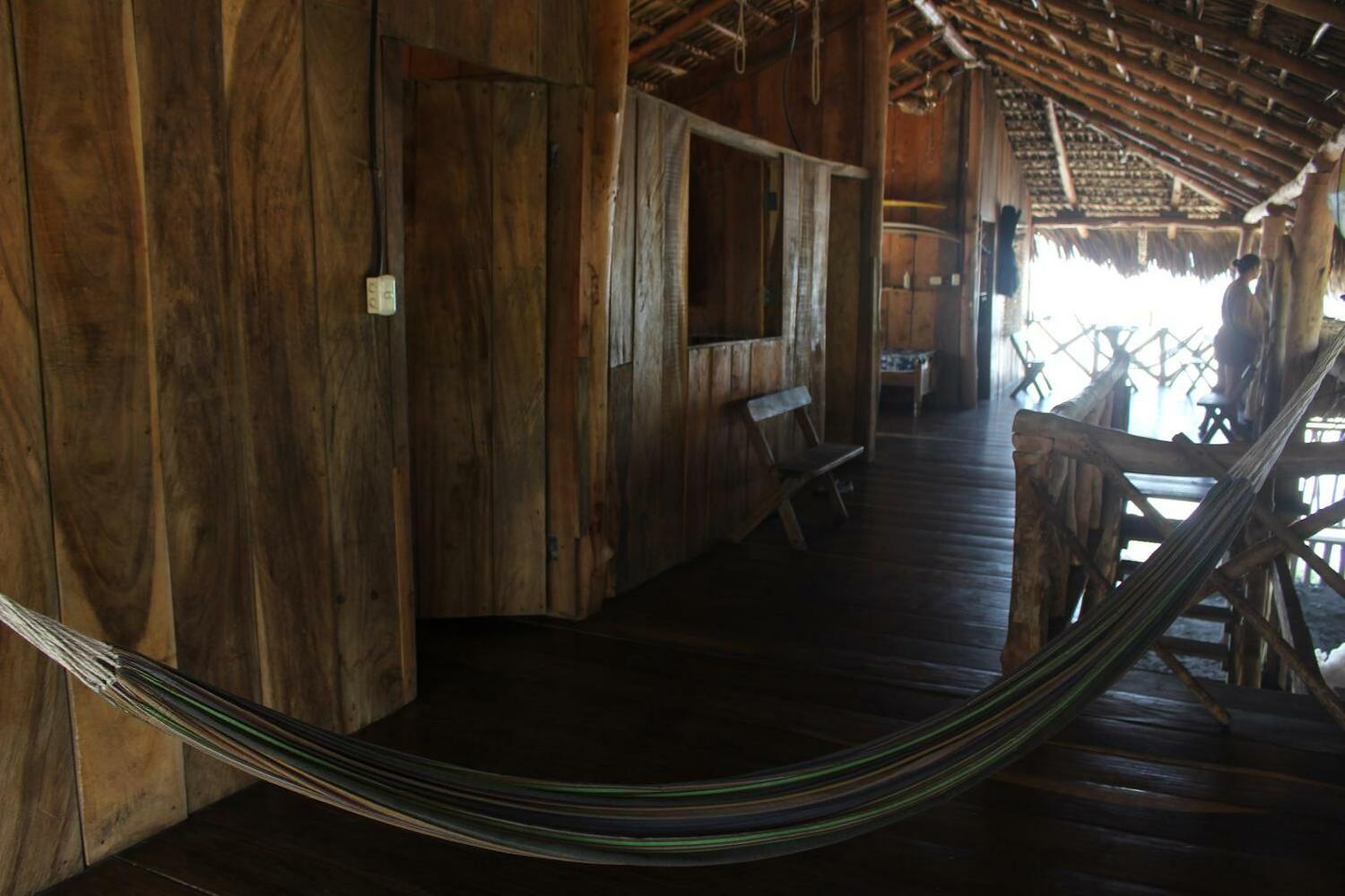 Pelicano Surf Camp, La Libertad