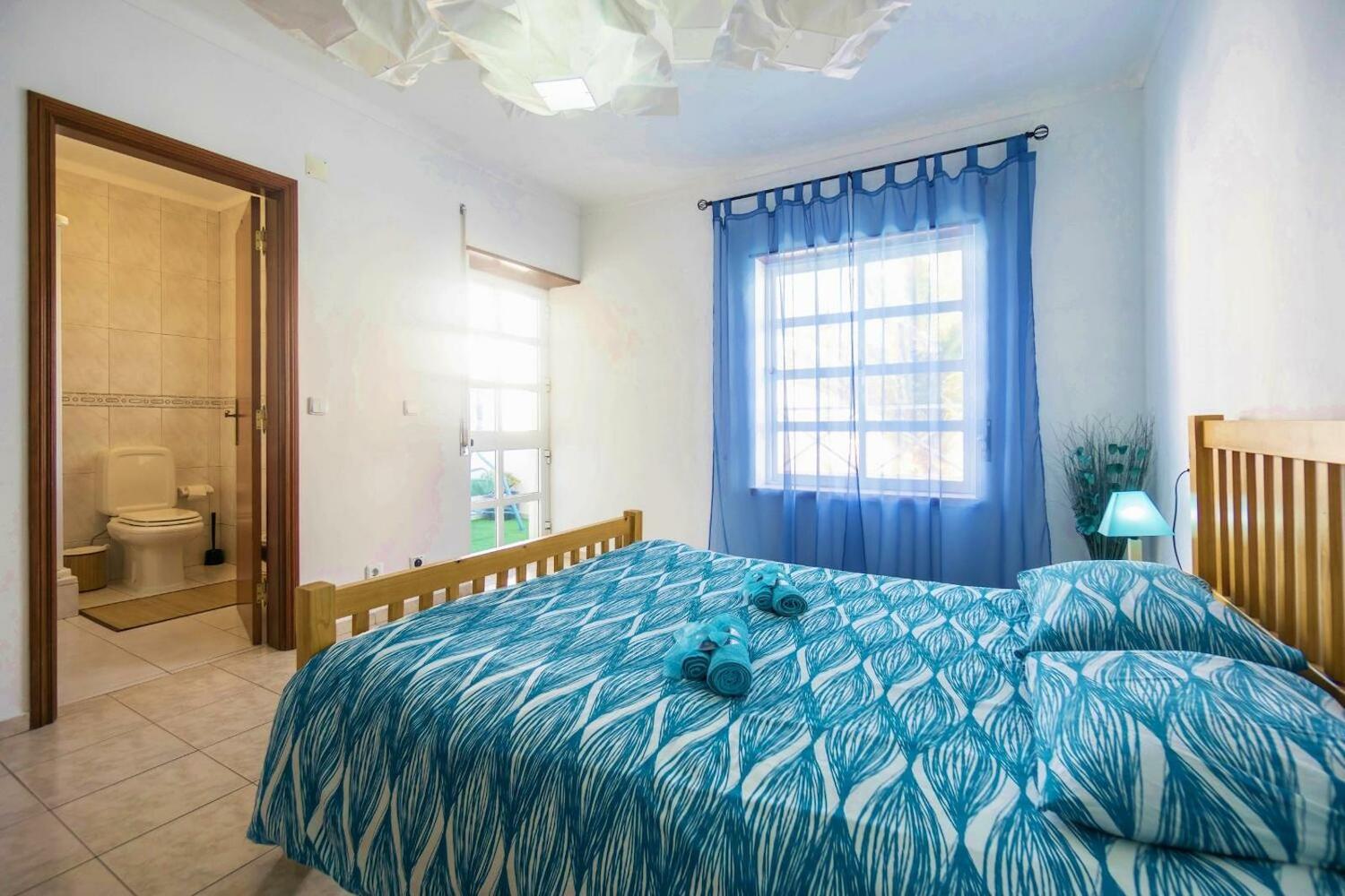 H2O Surfguide Hostel, Peniche