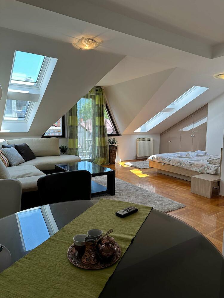 One Love 2, Sarajevo