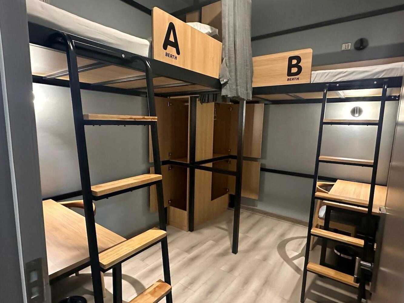 Happy Bear Youth Hostel, Beijing