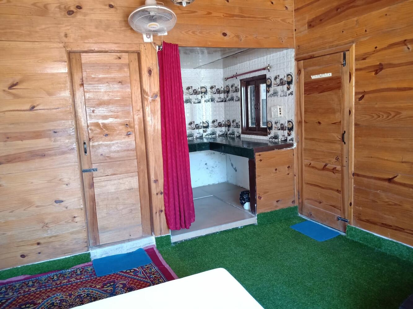 Bluestays Hostel, Rishikesh