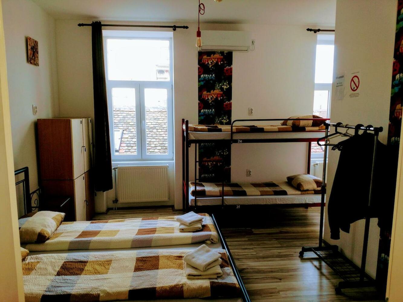 Hostel 1910