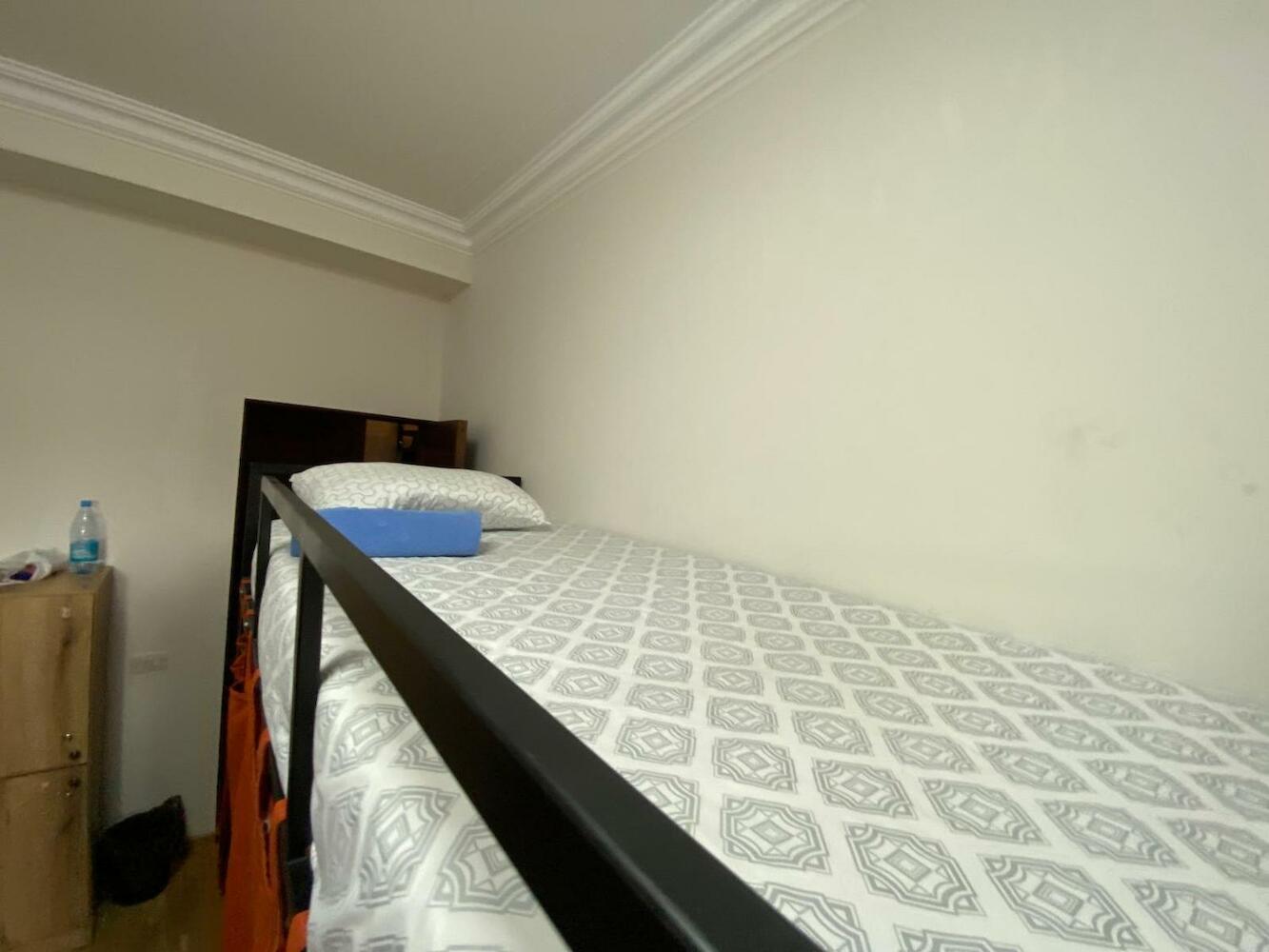 Kenut Hostel