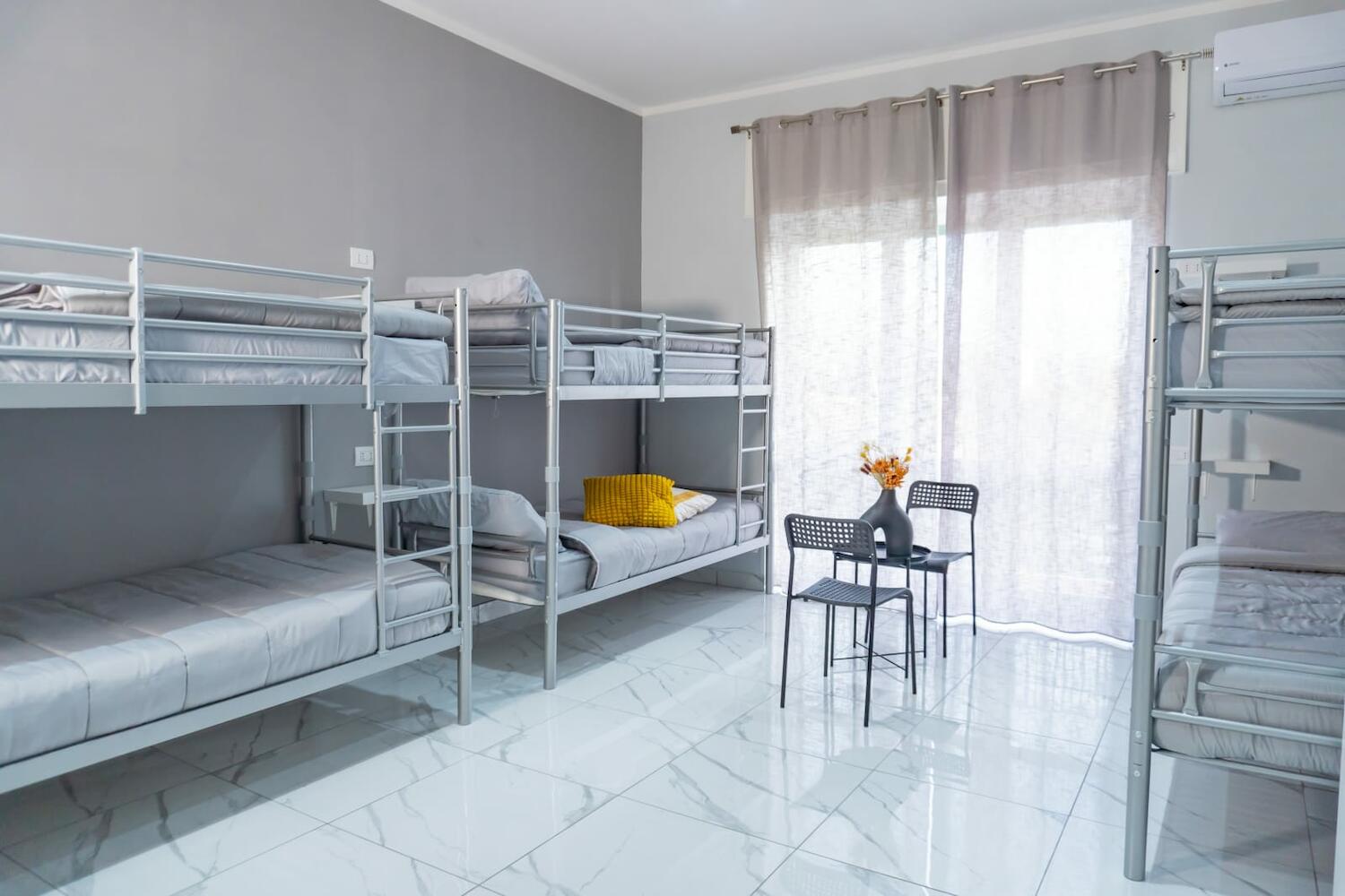 Hostel Partenope