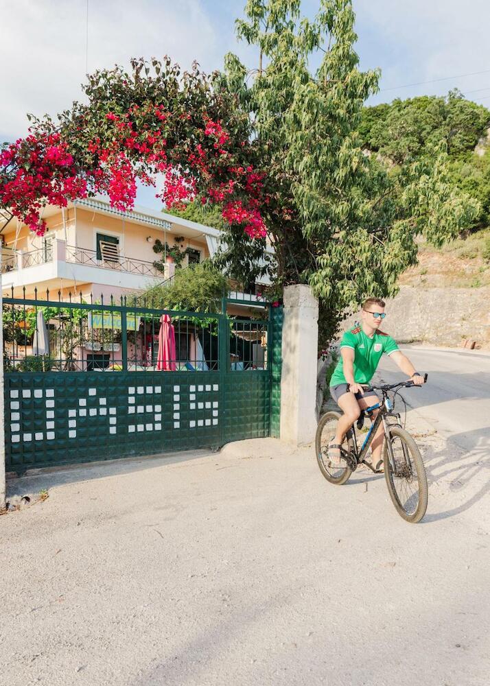 Oasis Hostel