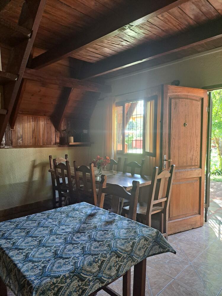 Bungalow Hostel
