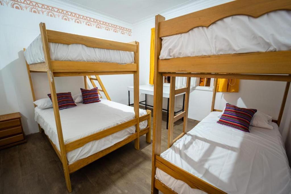 Casa Aguila Y Condor, Lima