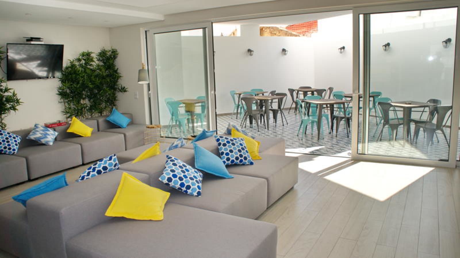 Top City Hostel & Suites, Lagos