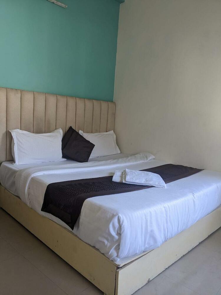 Spontrail Hostel