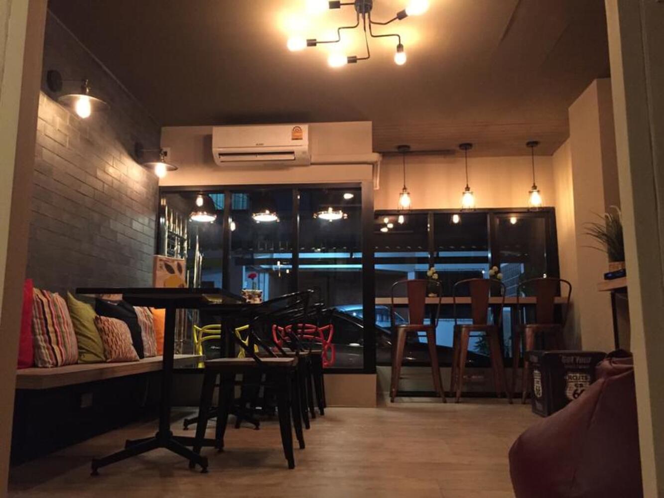Augusta Hostel, Bangkok