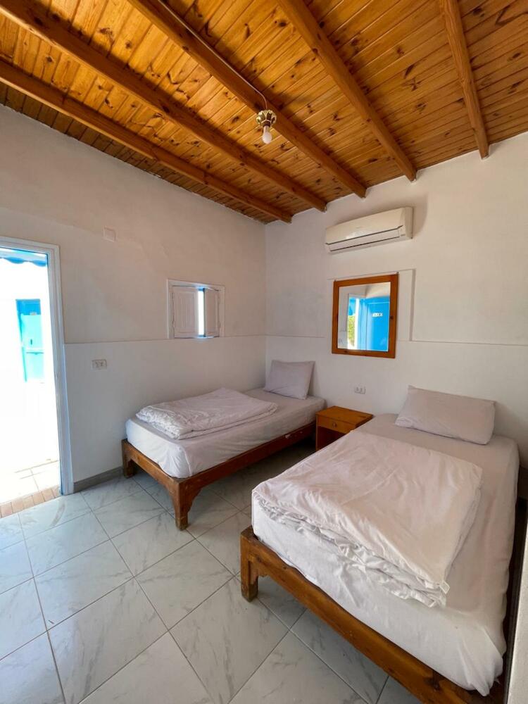 Auski Hostel