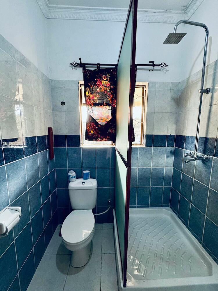 Wakawaka Hostel
