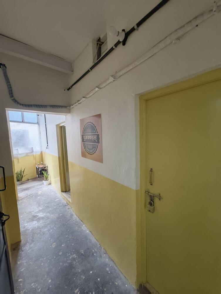 Ghumakkads Hostel, New Delhi