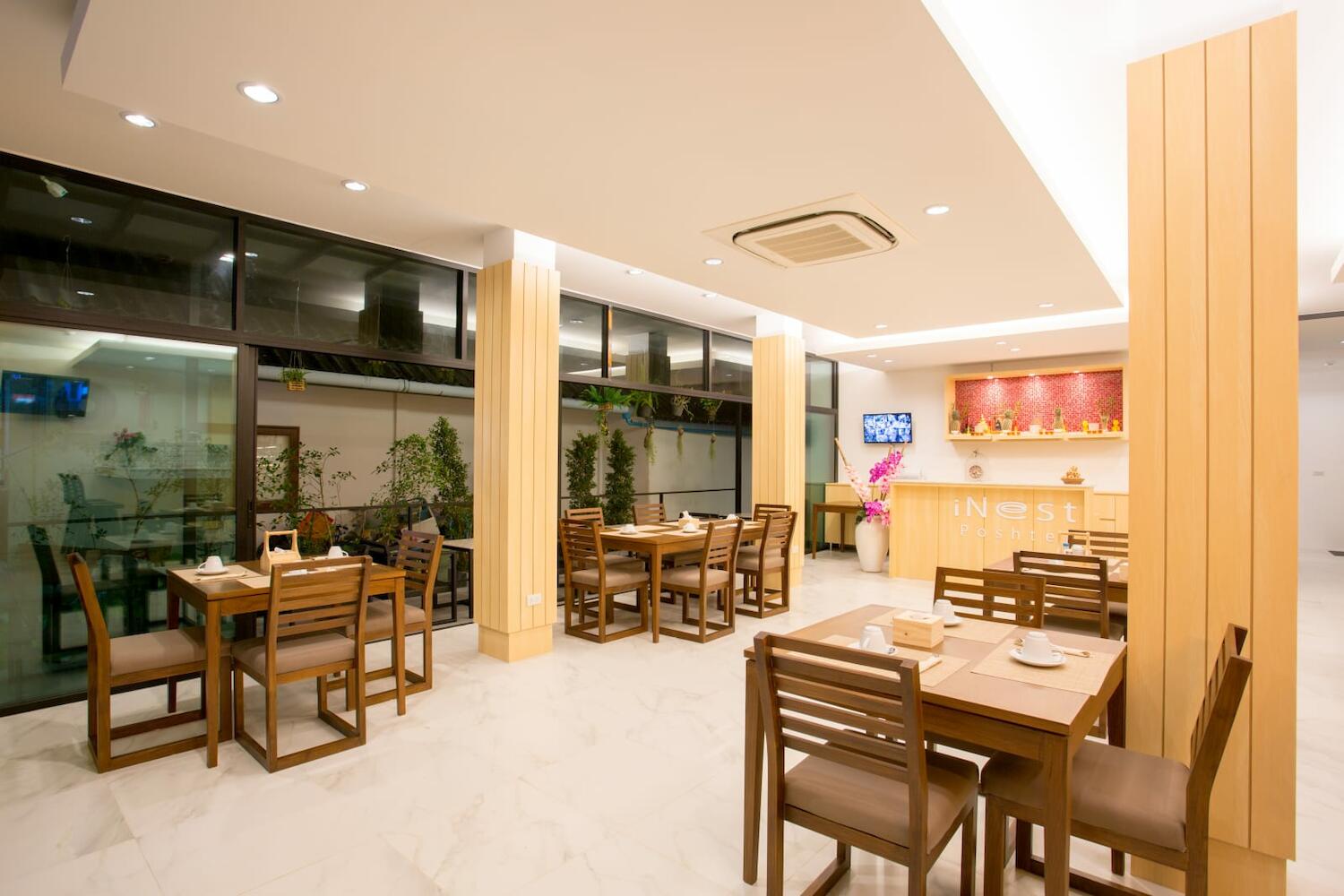 iNest Poshtel