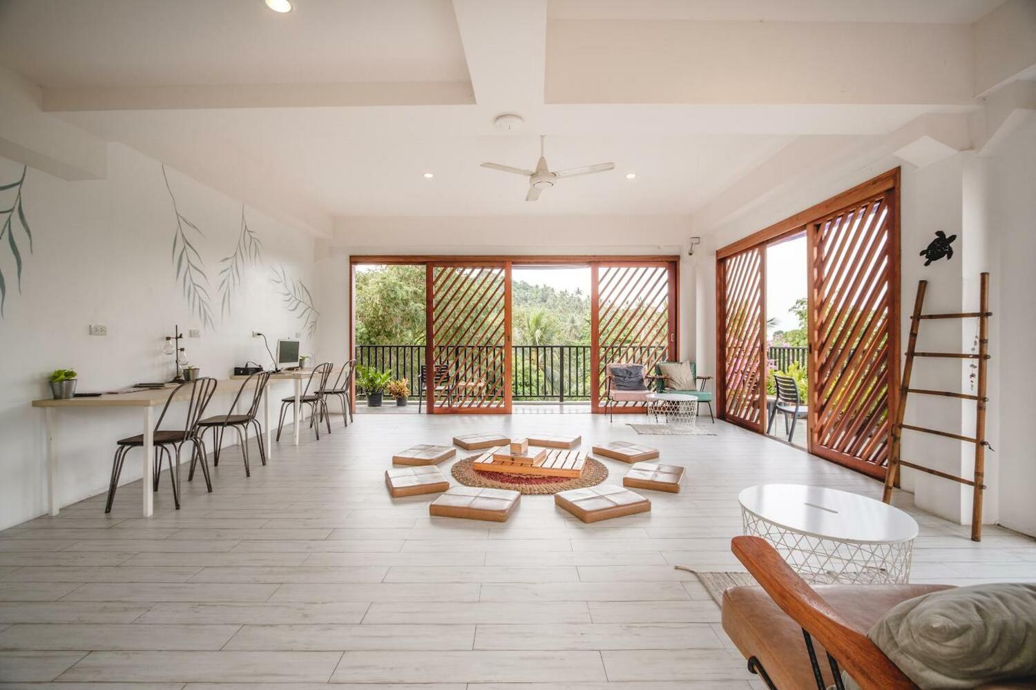 The Dearly Koh Tao Hostel, Koh Tao