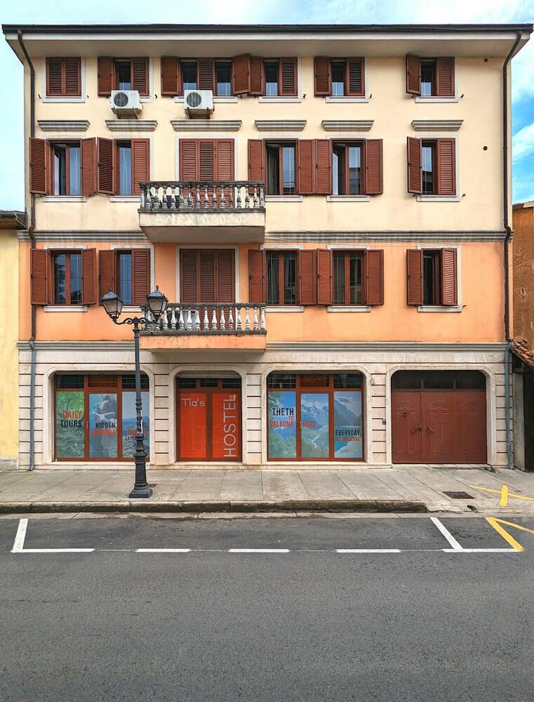 Tias Hostel