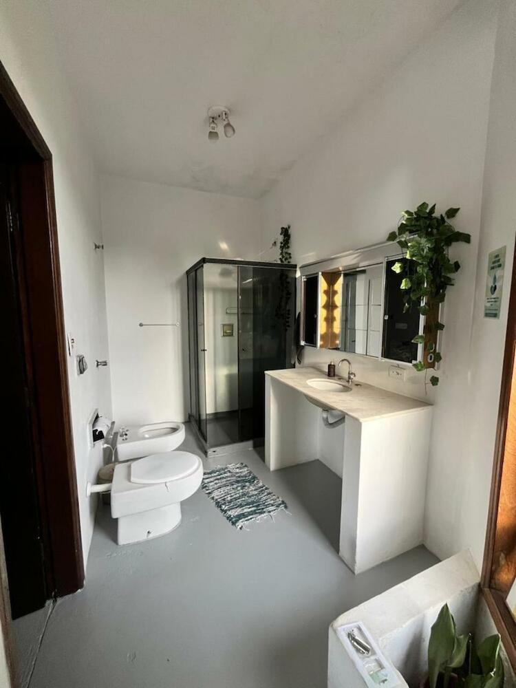 Marola Guest House