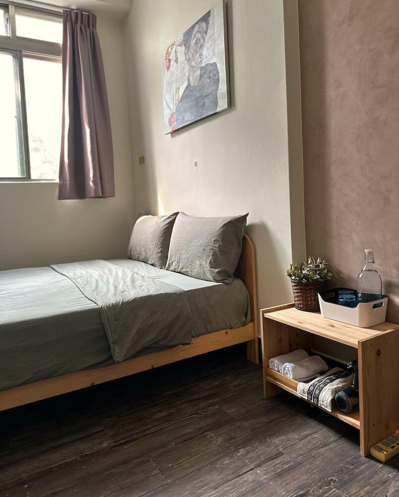 Dulan The Travel Bug Bistro Inn