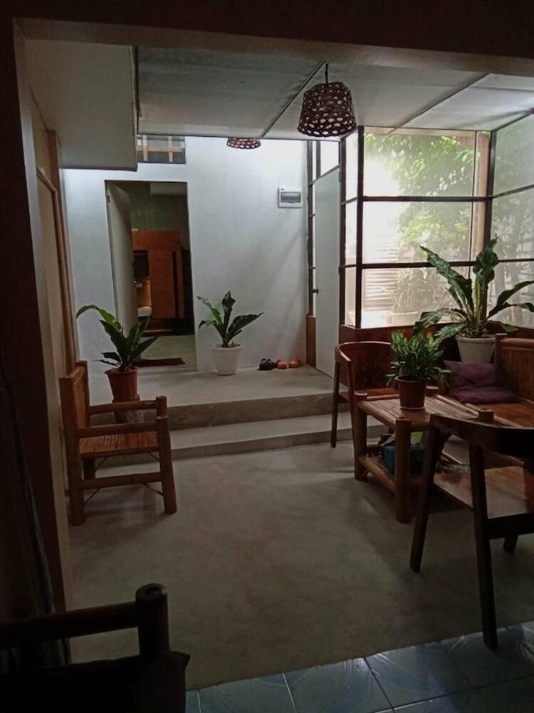 Laguno Hostel & Guest House, Moalboal