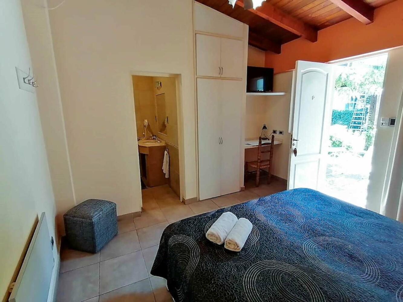 Alamo Hostel & Suites