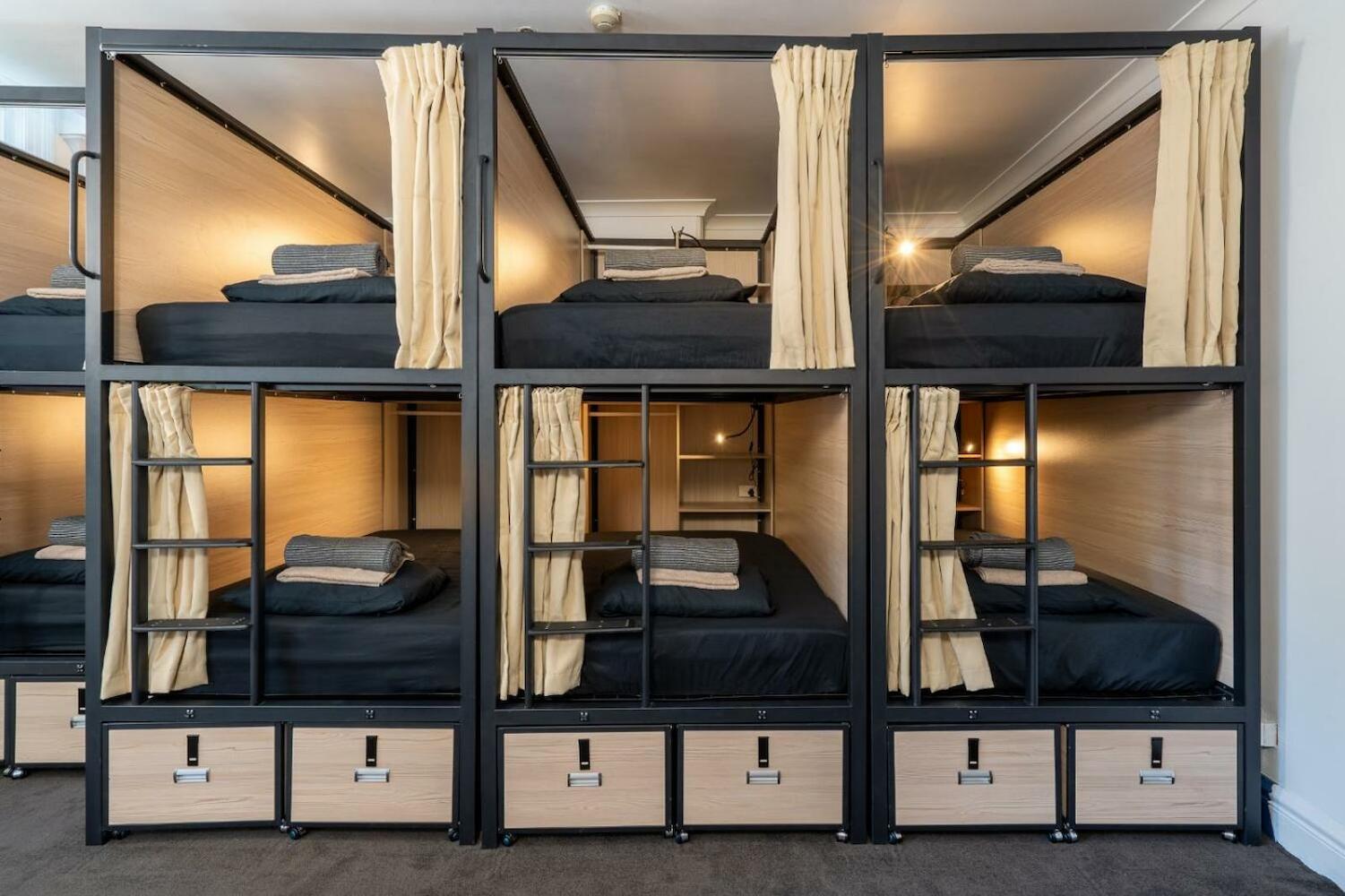 Tequila Sunrise Hostel, Adelaide