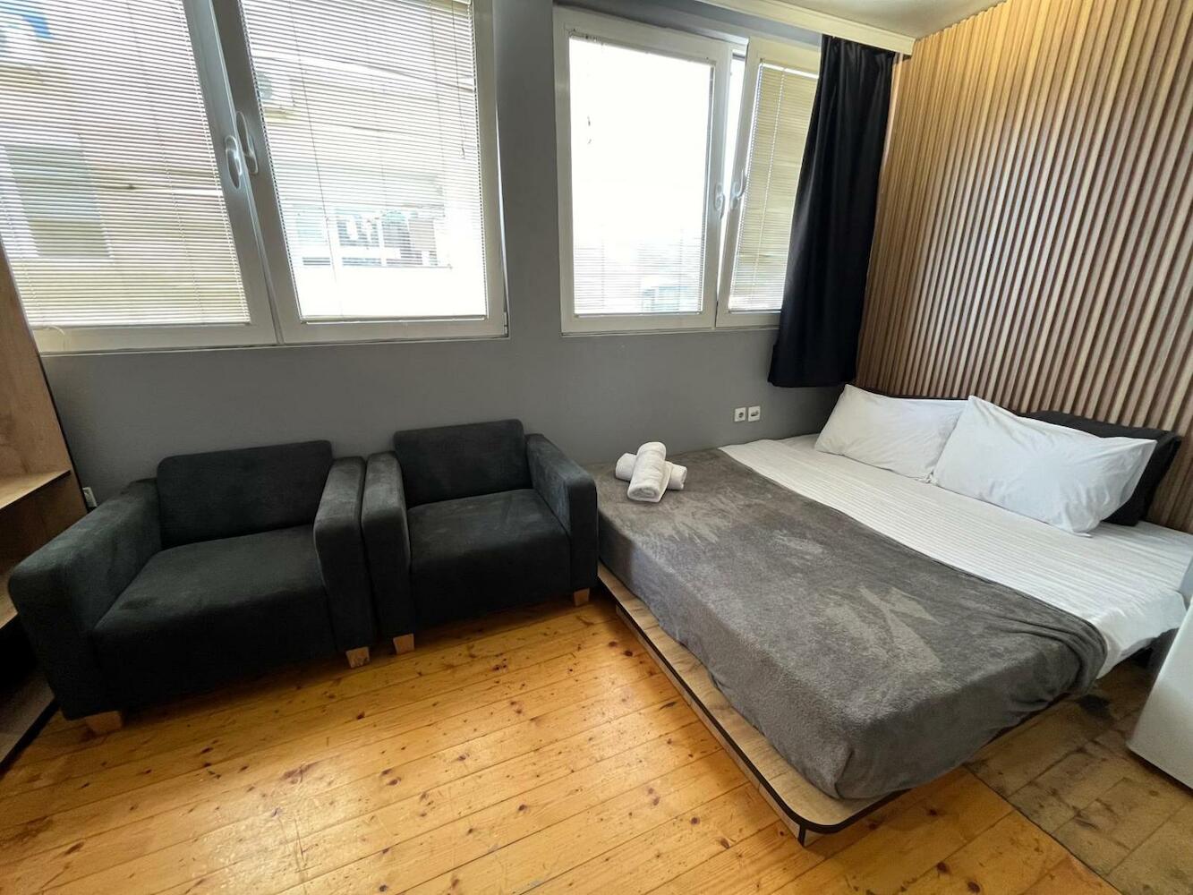 Mickitos Urban Hostel
