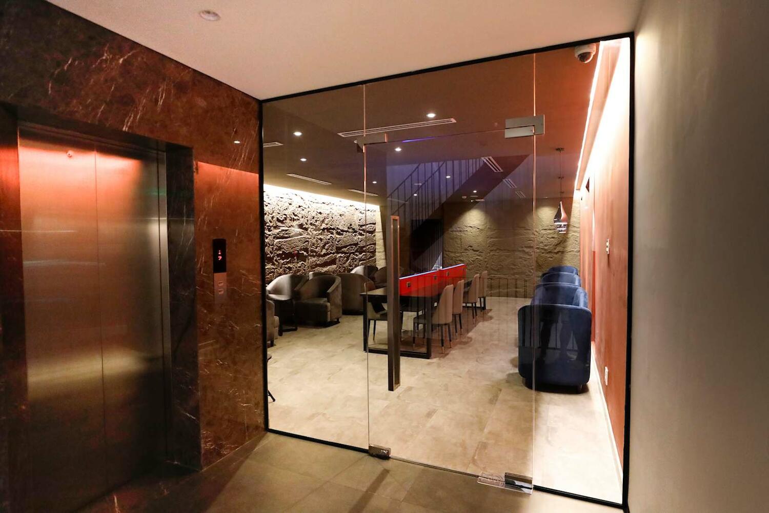 사이공 트래블 라운지 Saigon Travel Lounge