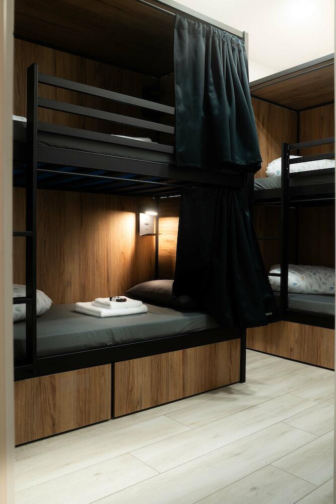 Only For Women Hostel Madrid-sol