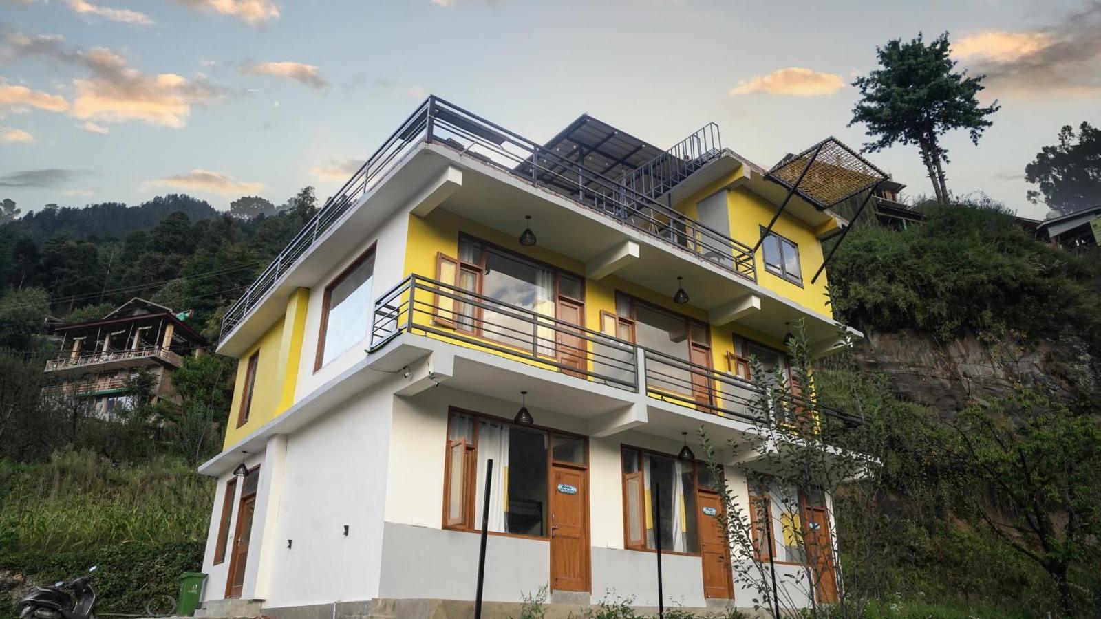 Firefly Hostel, Manali