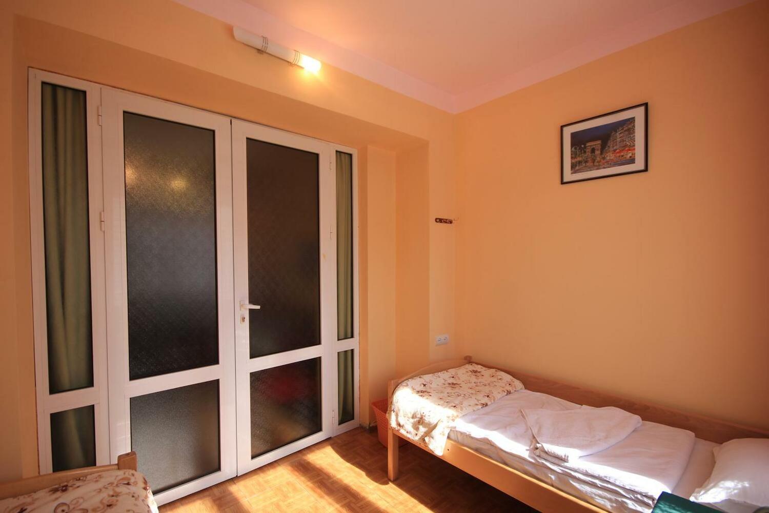Center-Hostel